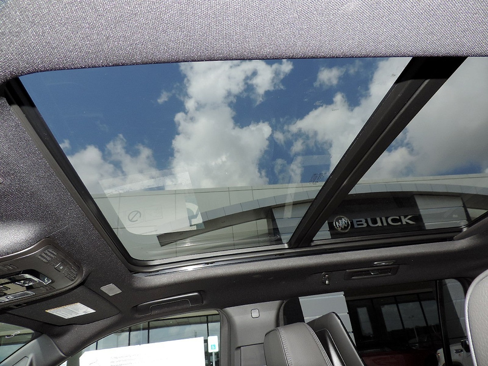 2026 GMC Yukon XL Denali - Photo 14