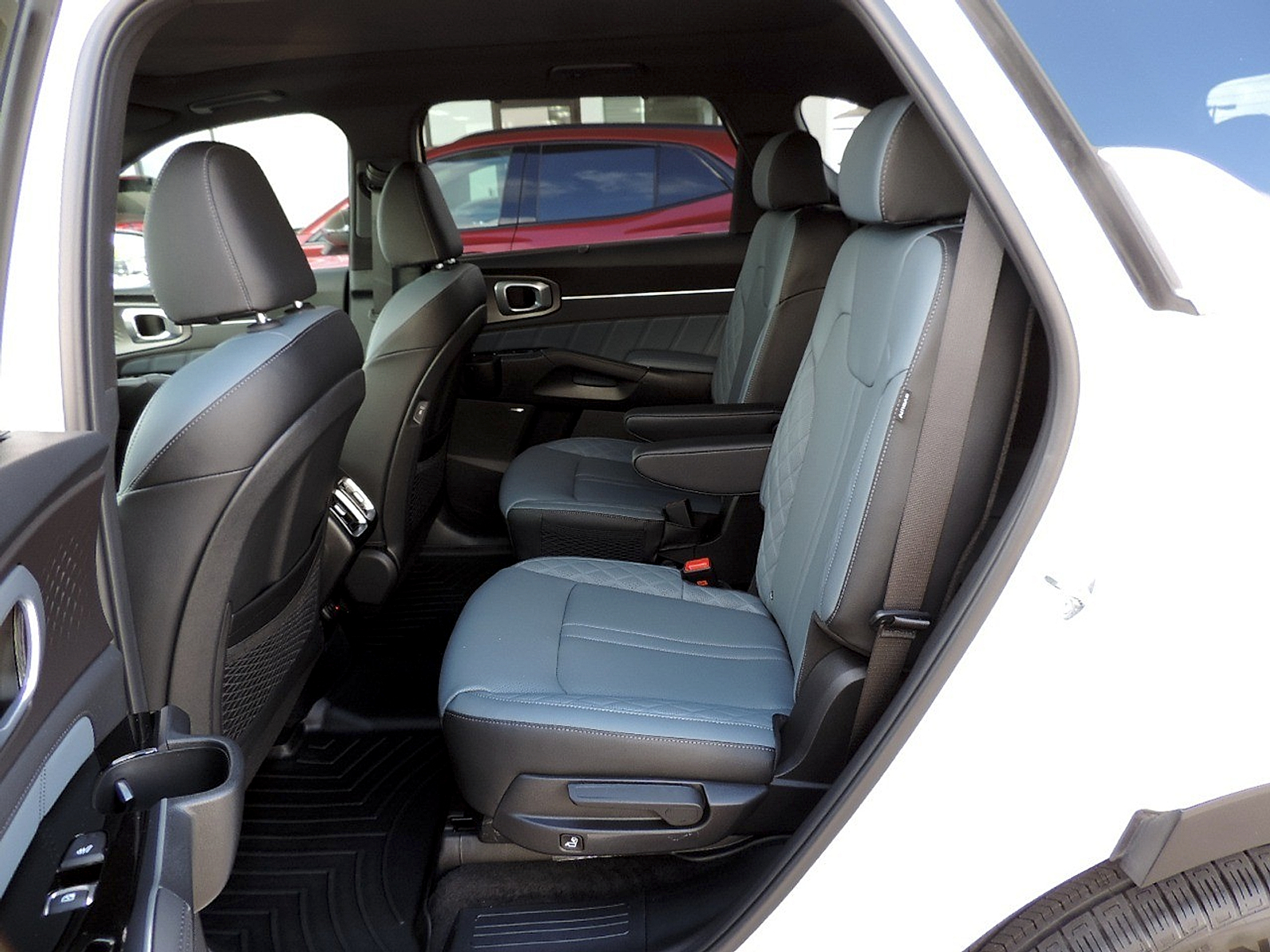 2025 Kia Sorento SX Prestige Hybrid - Photo 15