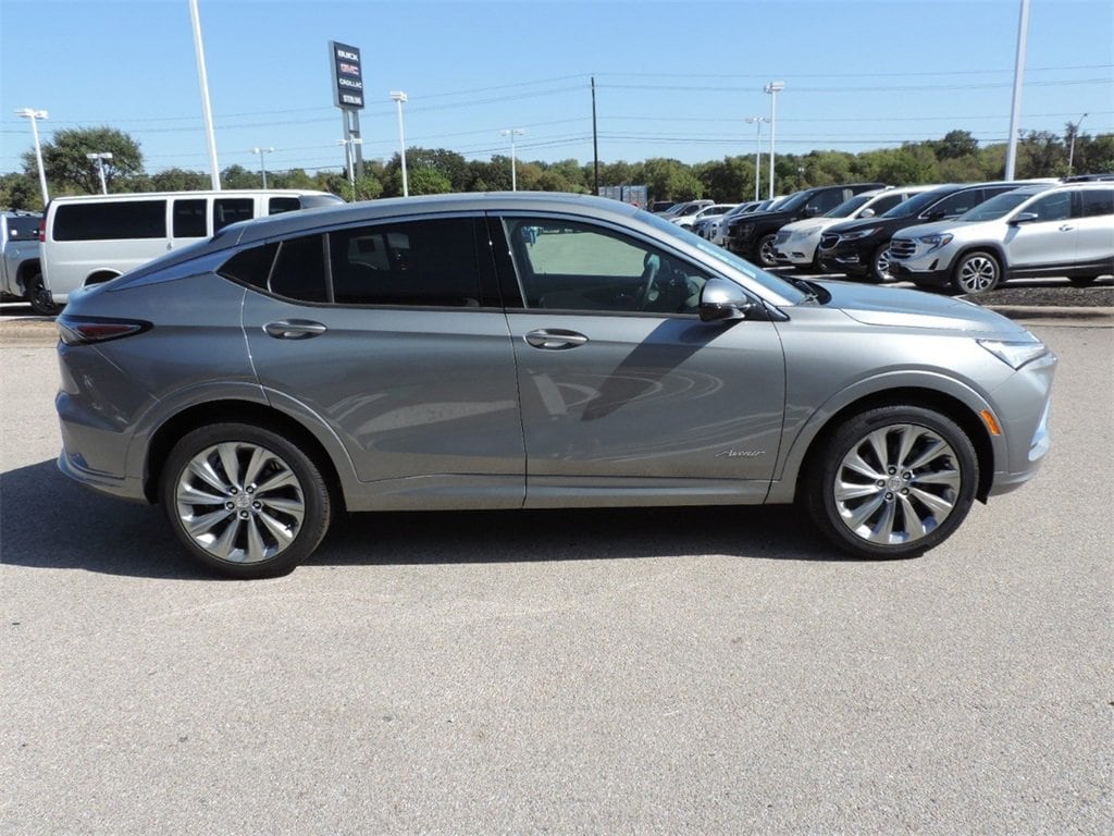 New 2026 Buick Envista Avenir SUV