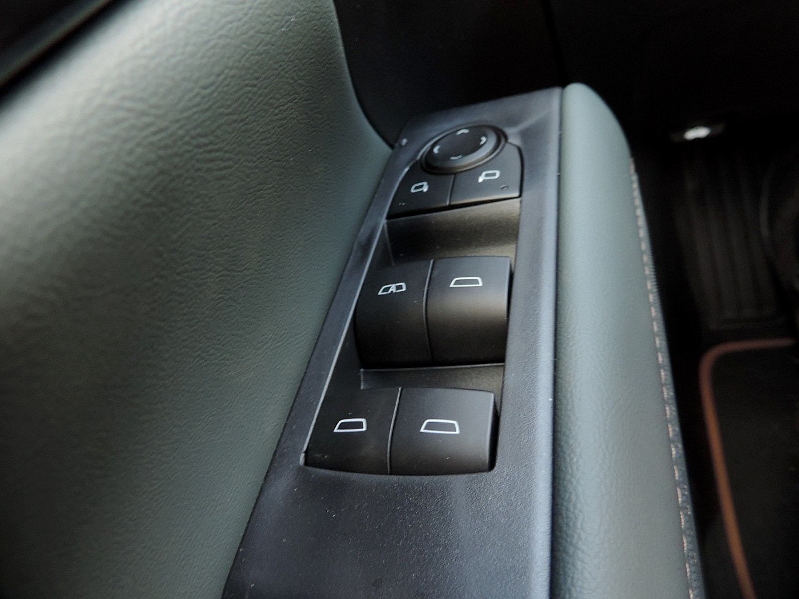 2026 GMC Terrain AT4 - Photo 17