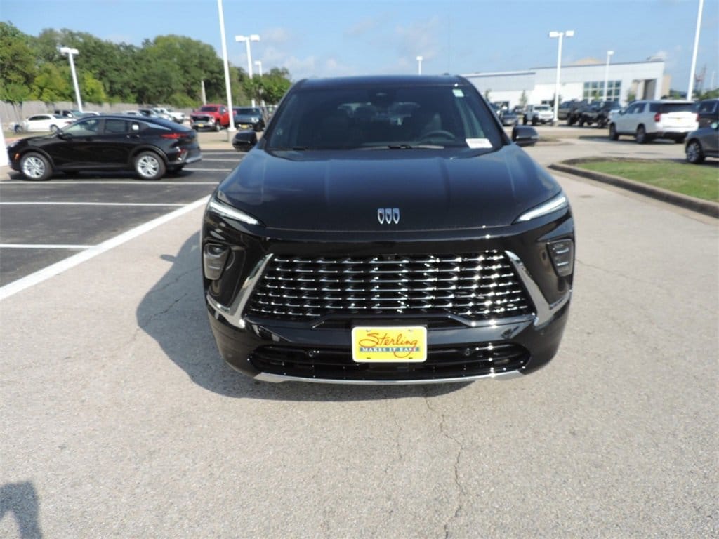 2025 Buick Enclave Avenir - Photo 2