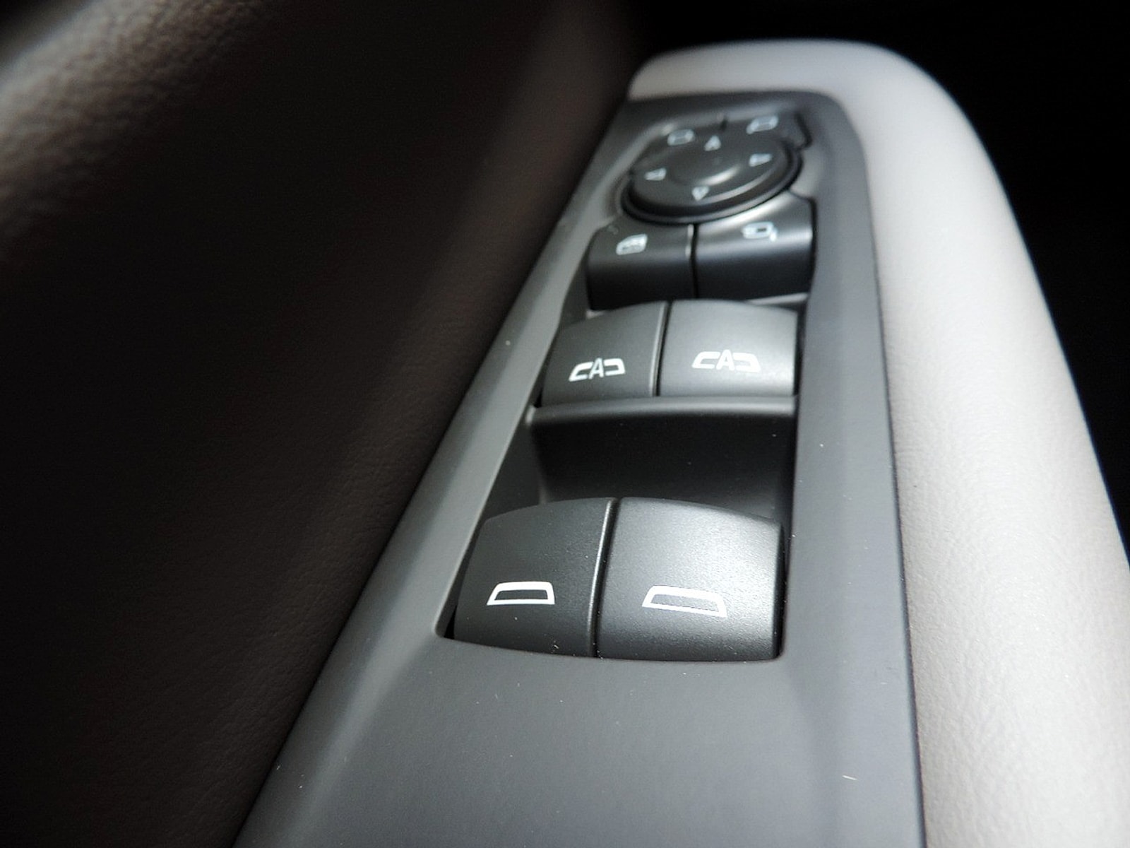 2026 GMC Yukon Elevation - Photo 28
