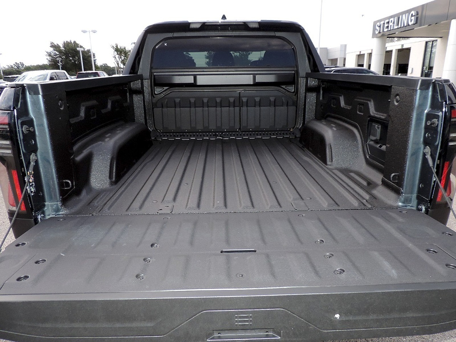 2026 GMC Sierra EV Elevation - Photo 13