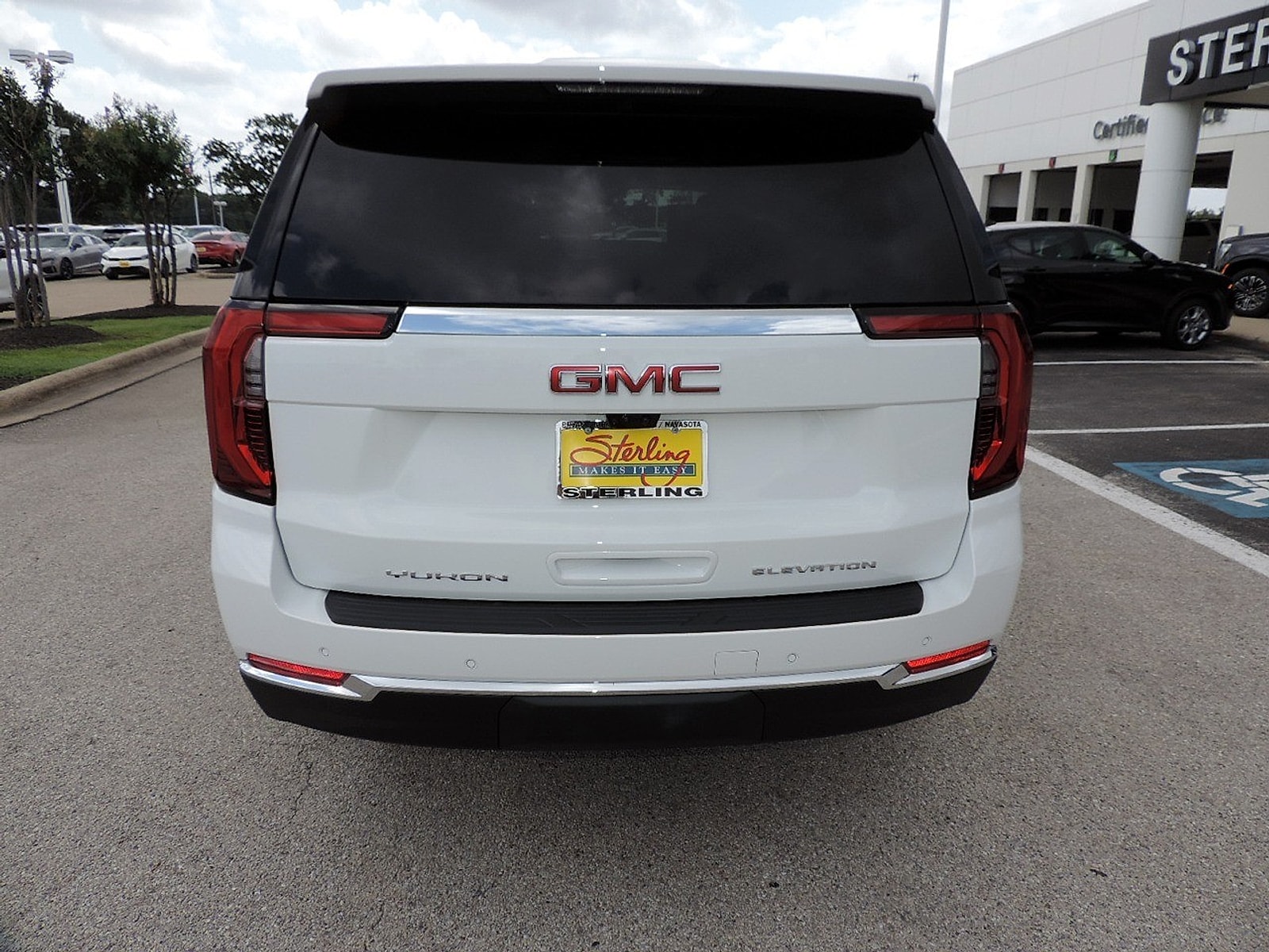 2026 GMC Yukon XL Elevation - Photo 6