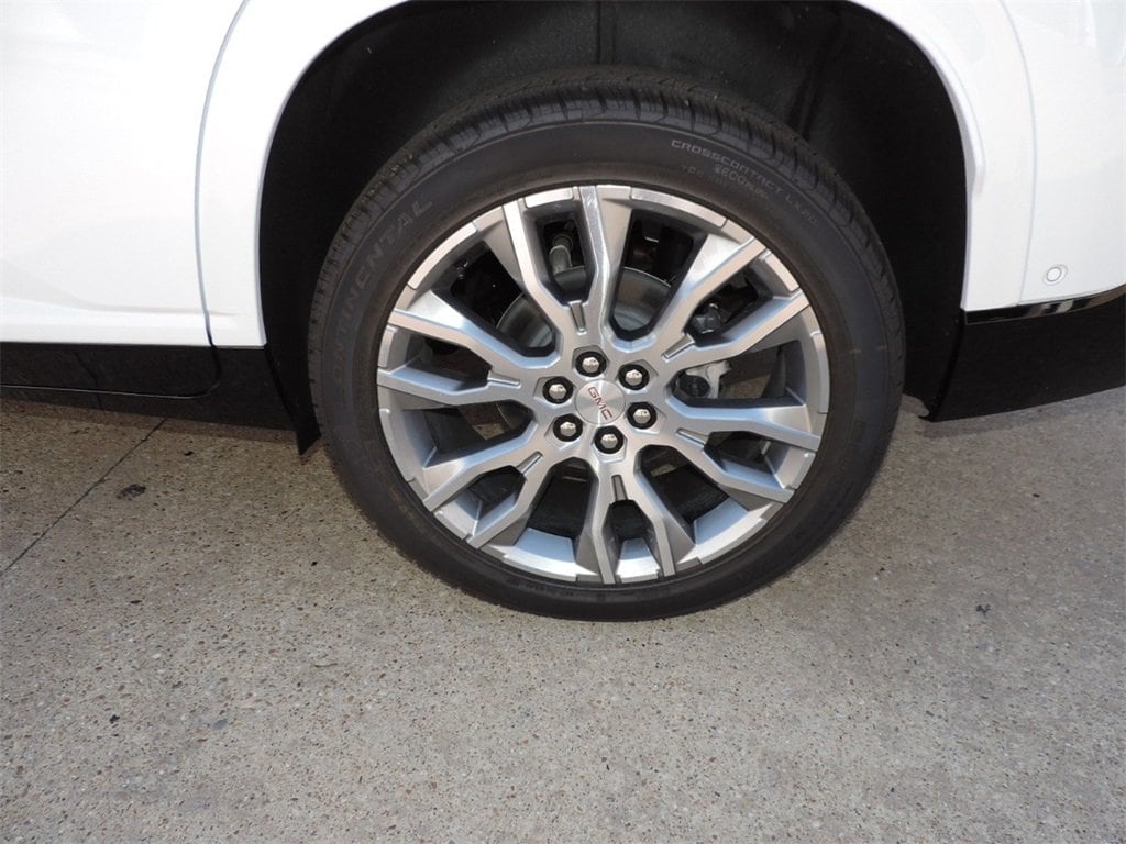 2026 GMC Acadia Denali - Photo 16