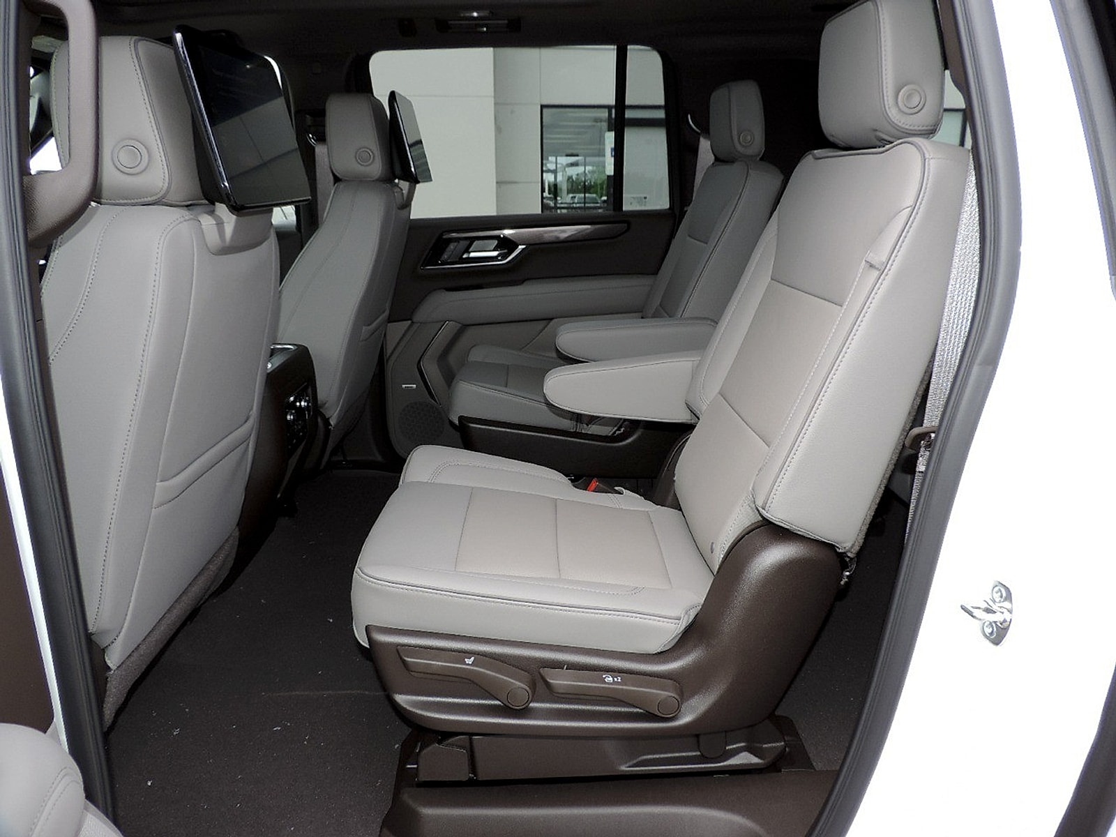 2026 GMC Yukon XL Elevation - Photo 15