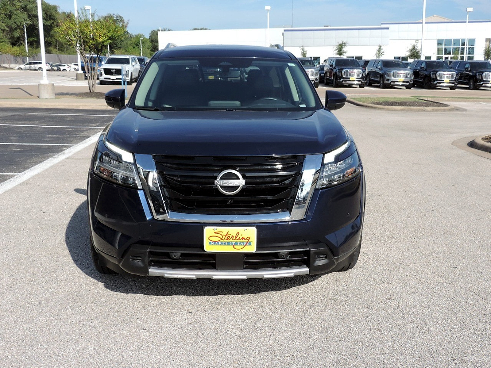 Used 2025 Nissan Pathfinder SL