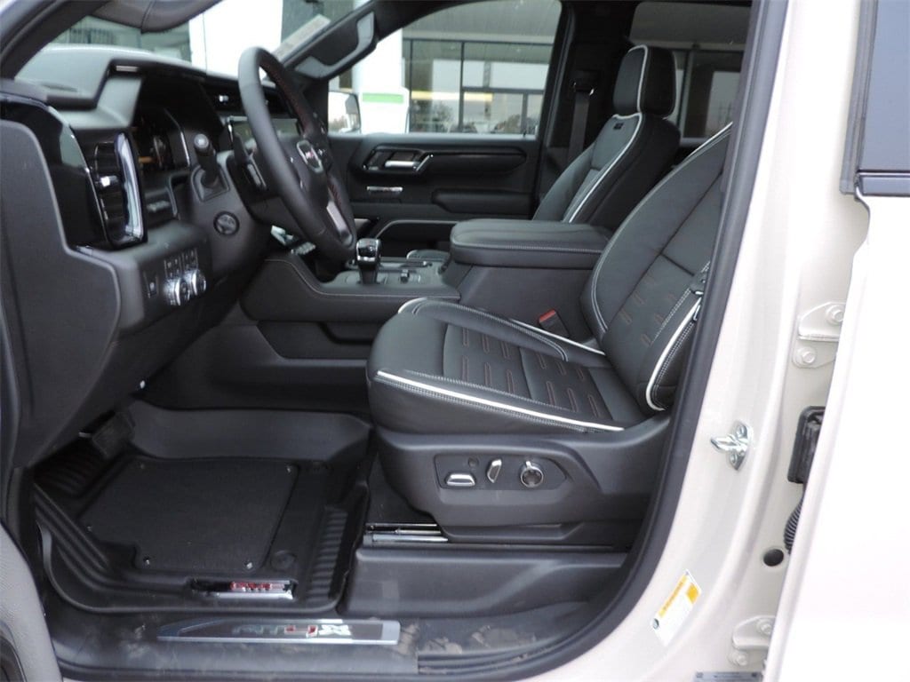 2026 GMC Sierra 1500 AT4X - Photo 20