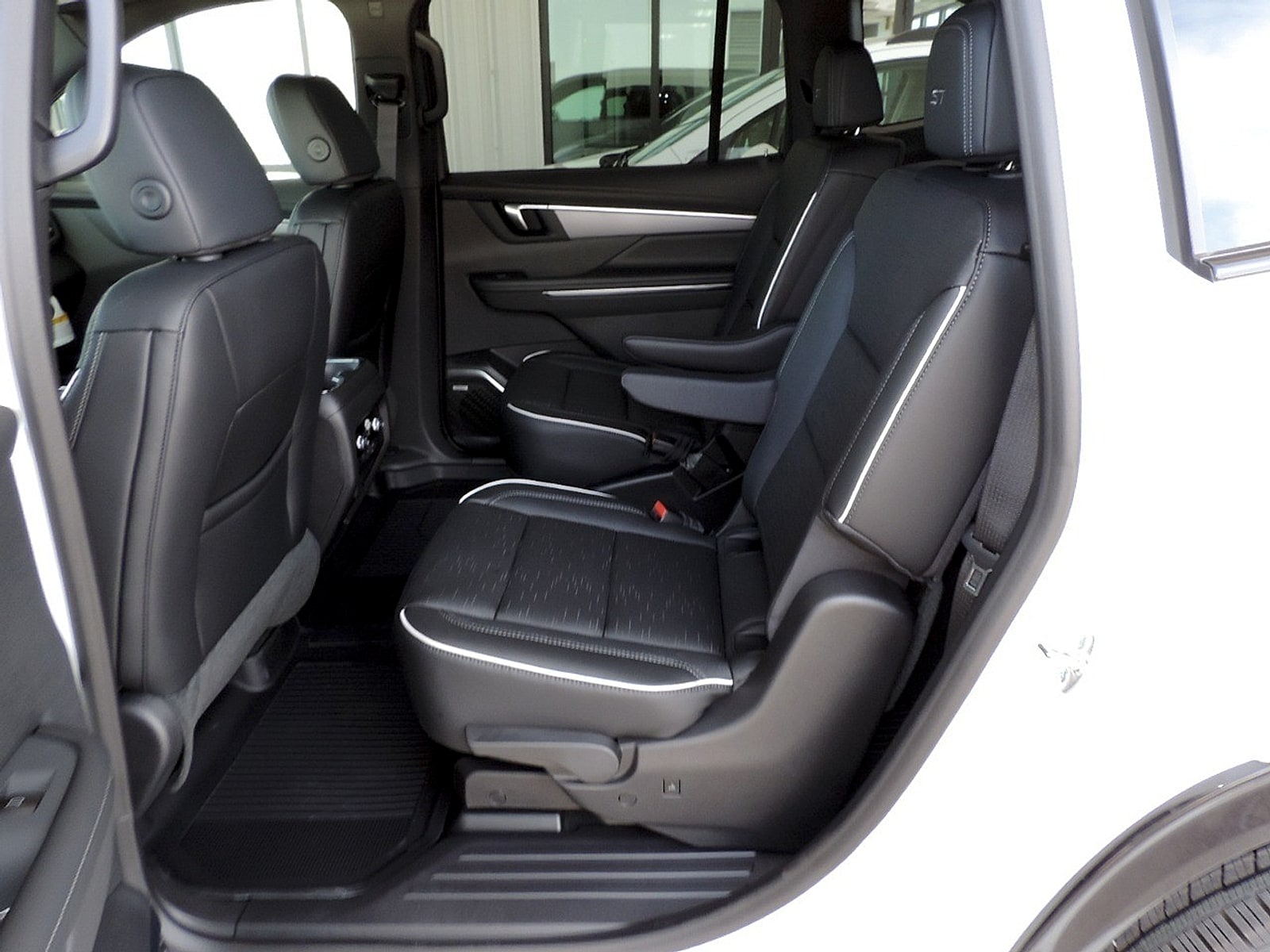 2026 Buick Enclave Sport Touring - Photo 17