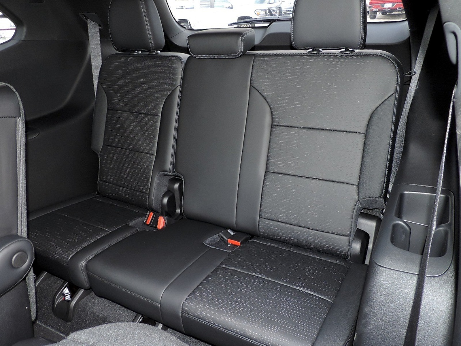 2026 Buick Enclave Sport Touring - Photo 17