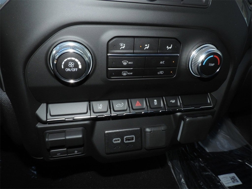 2026 GMC Sierra 3500HD Pro - Photo 18
