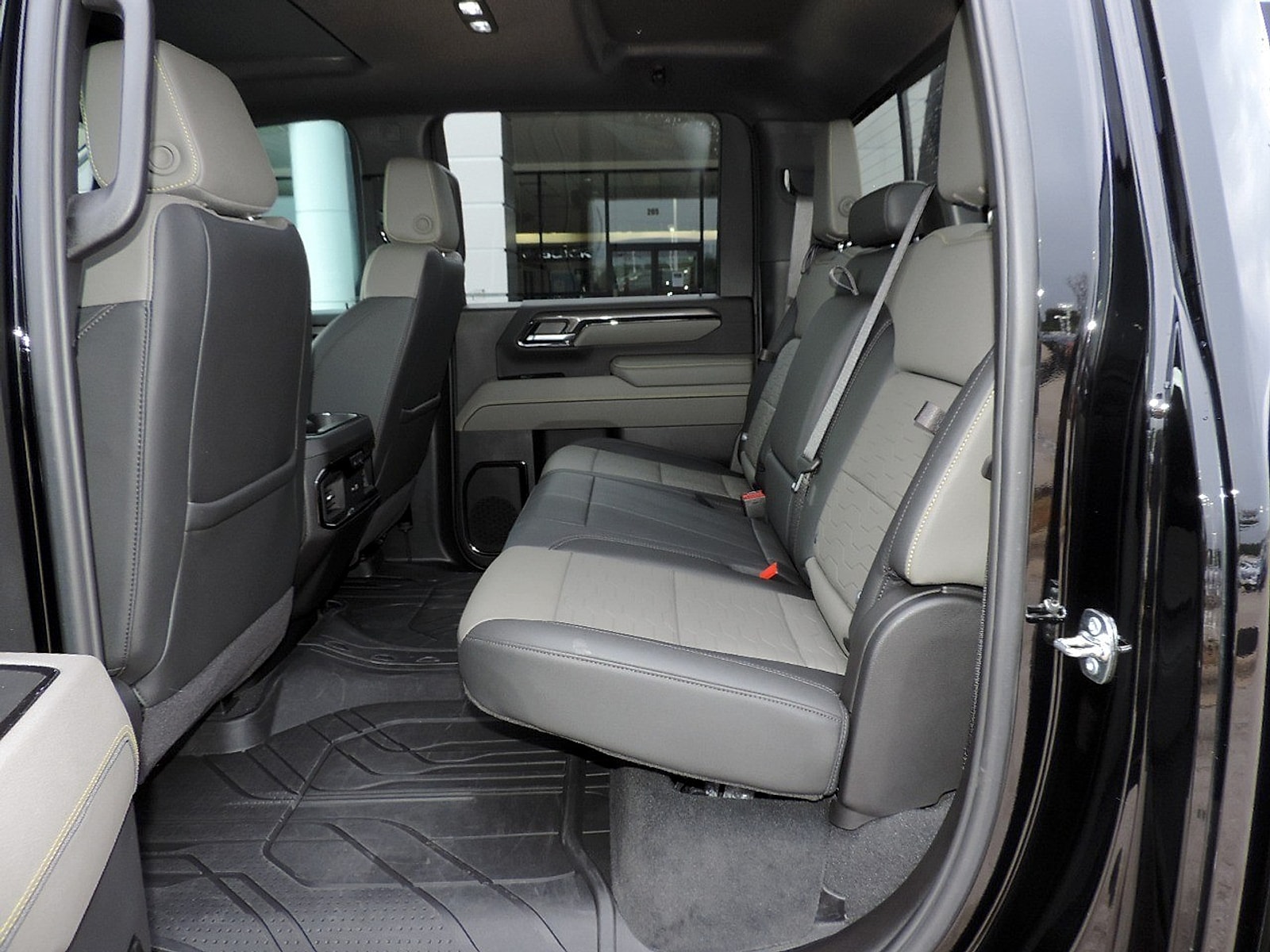 2026 Chevrolet Silverado 2500HD ZR2 - Photo 20