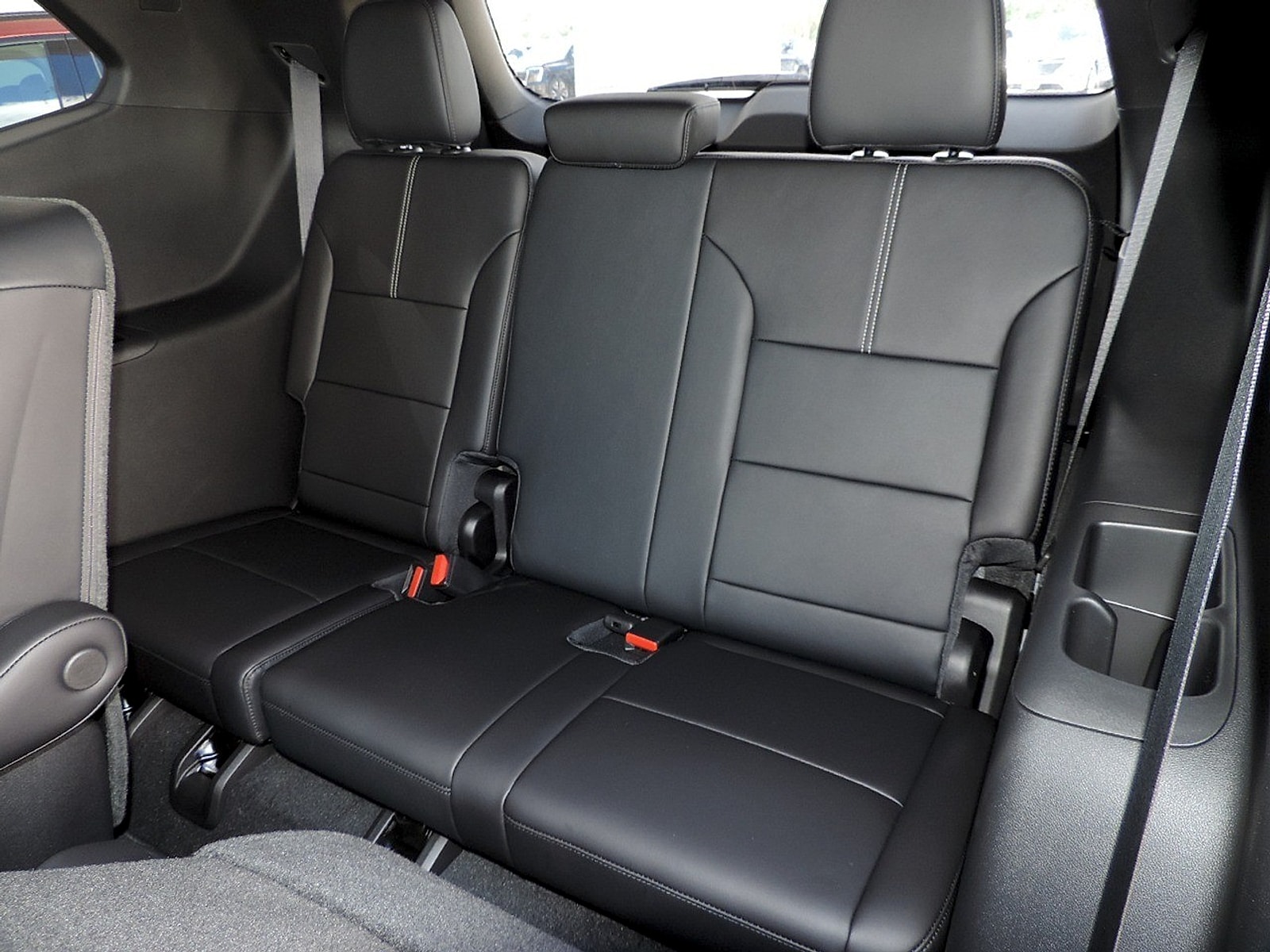 2026 GMC Acadia Elevation - Photo 11