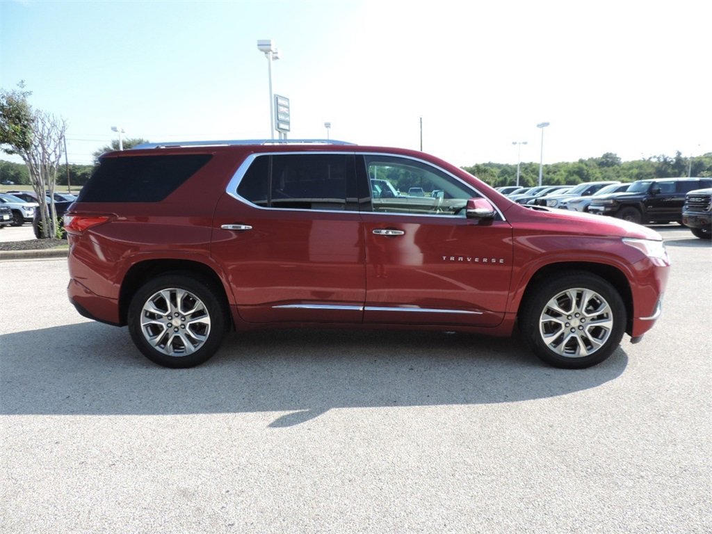 2019 Chevrolet Traverse Premier photo 3