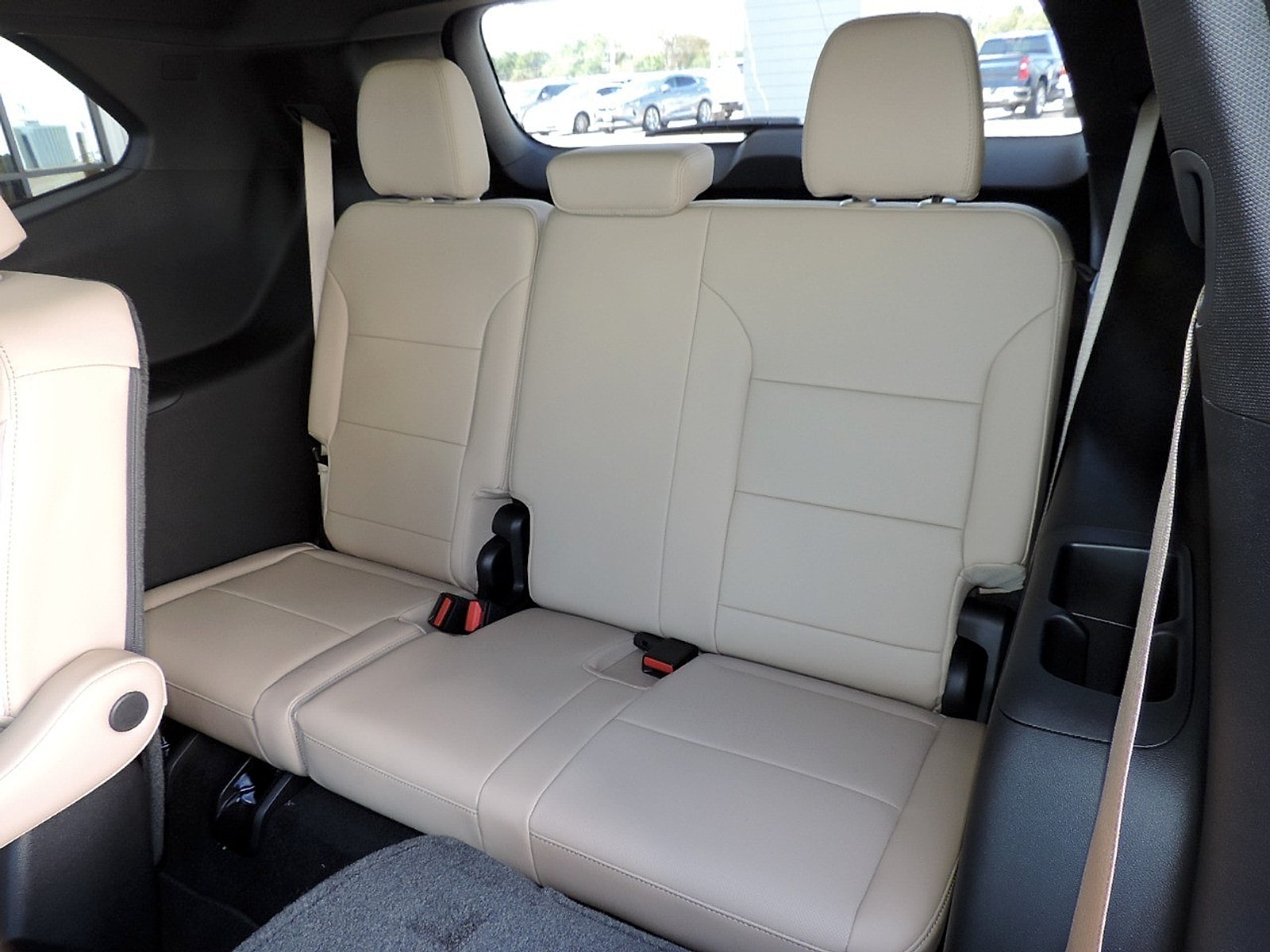 2027 Buick Enclave Preferred - Photo 12