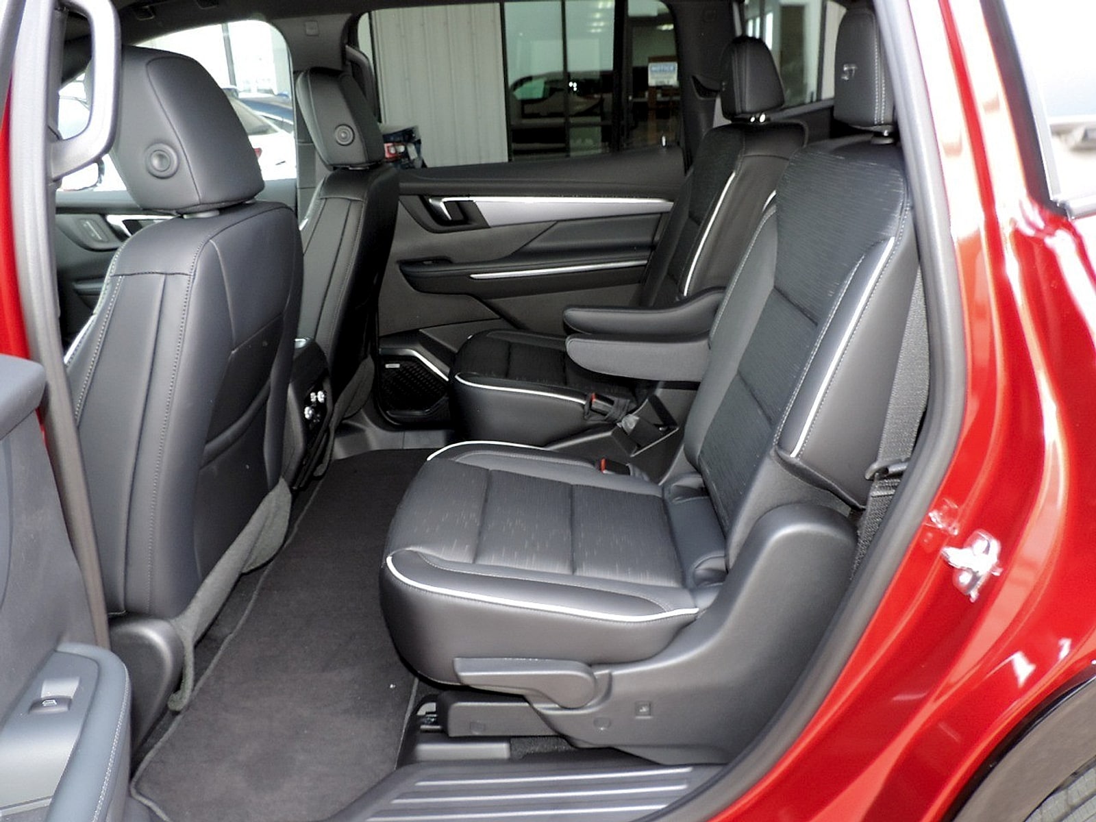 2026 Buick Enclave Sport Touring - Photo 16