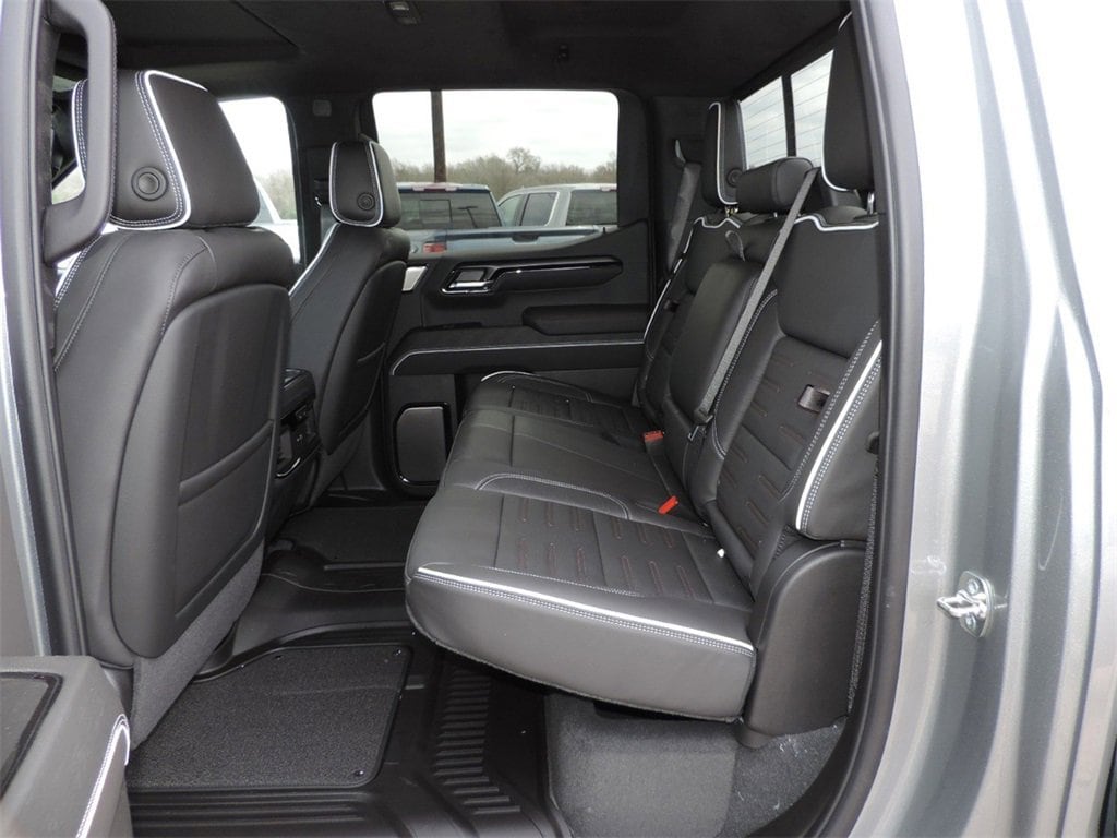 2026 GMC Sierra 1500 AT4X - Photo 21