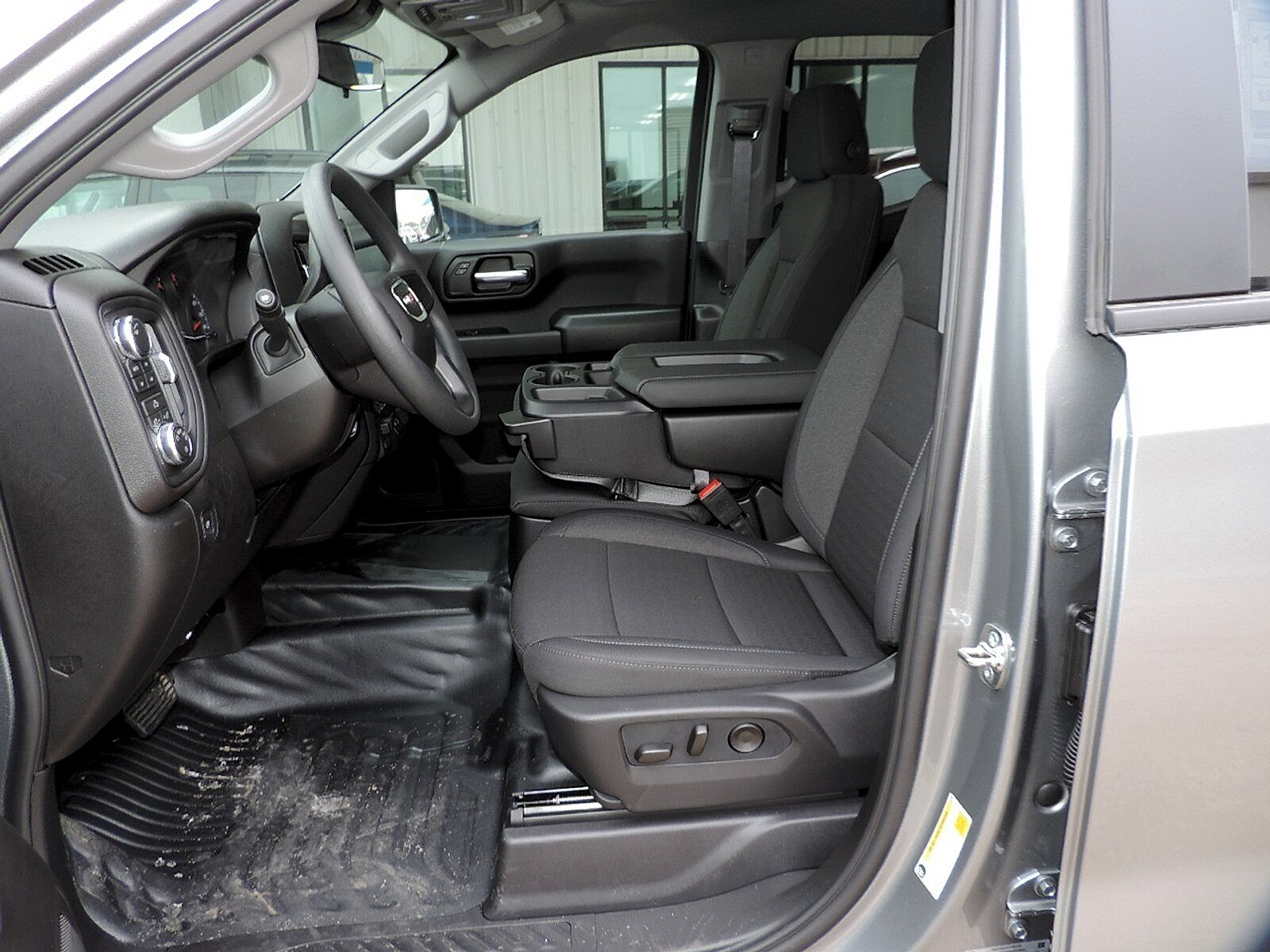 2026 GMC Sierra 1500 Pro - Photo 14
