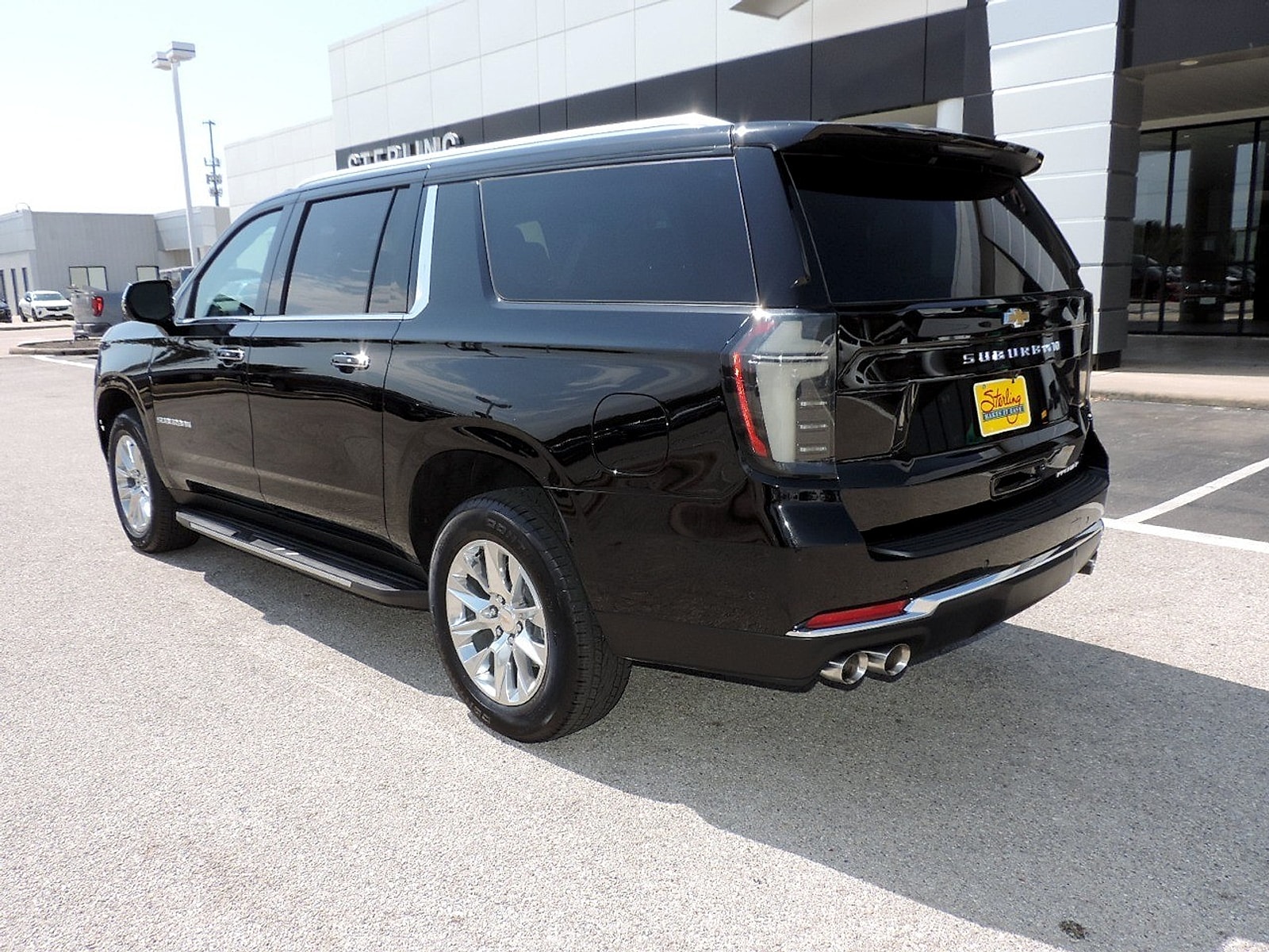 2026 Chevrolet Suburban Premier - Photo 7