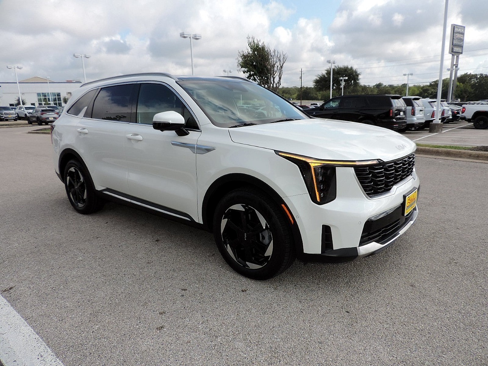 2025 Kia Sorento SX Prestige Hybrid - Photo 3