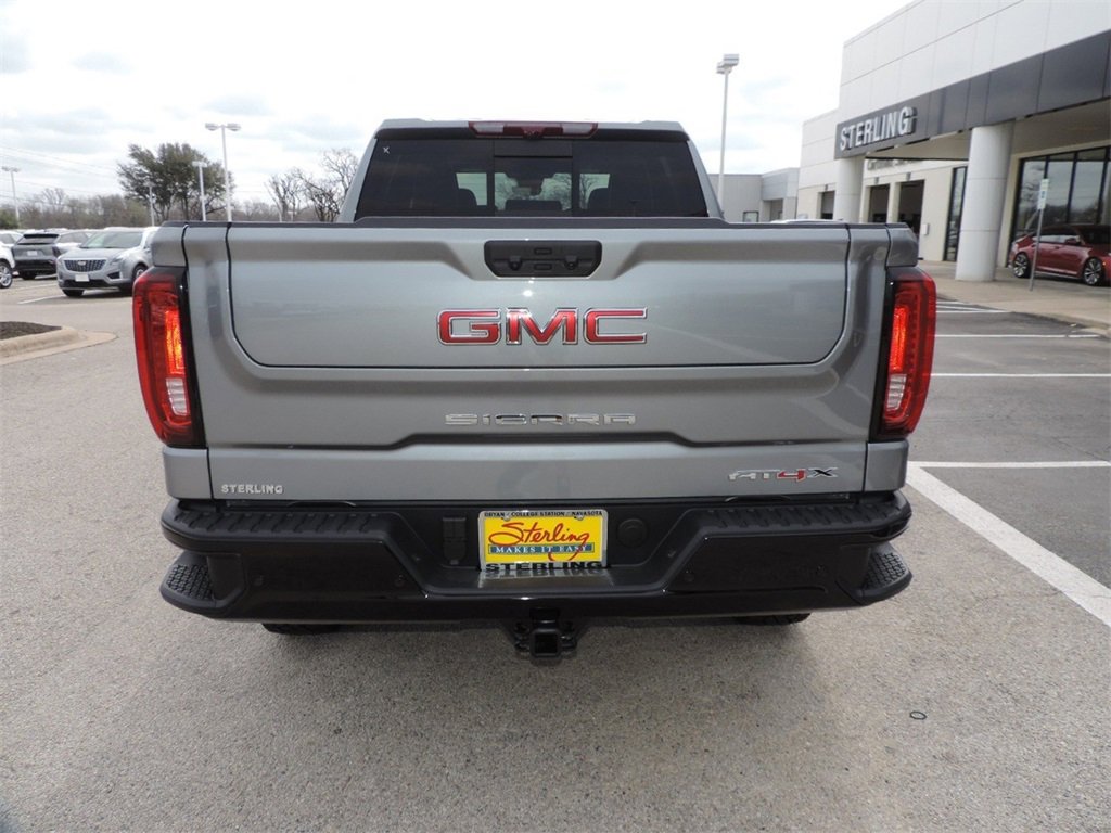2026 GMC Sierra 1500 AT4X - Photo 6