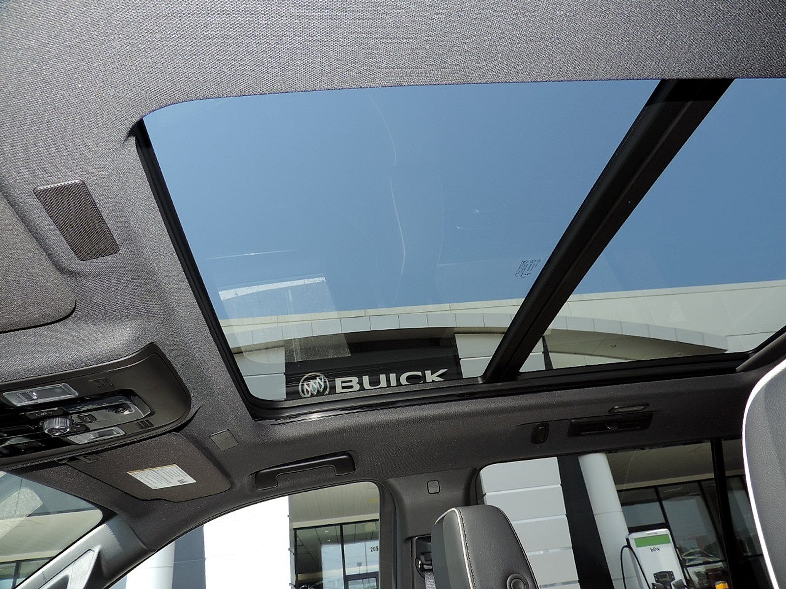 2026 Chevrolet Suburban Premier - Photo 9