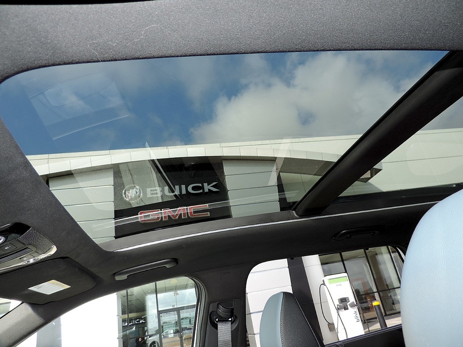2025 Kia Sorento SX Prestige Hybrid - Photo 9