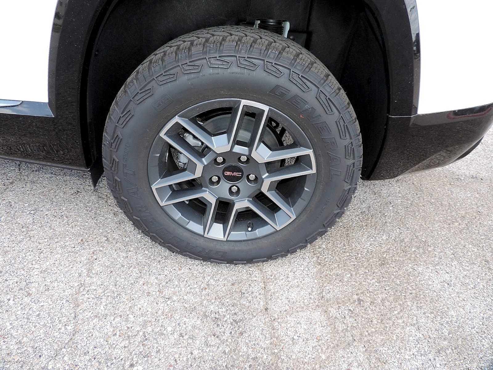 2026 GMC Terrain AT4 - Photo 8