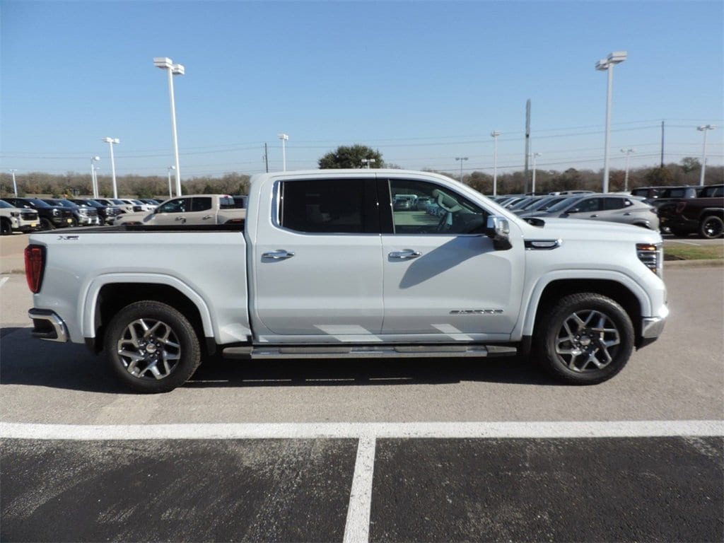 New 2026 GMC Sierra 1500 SLT Truck
