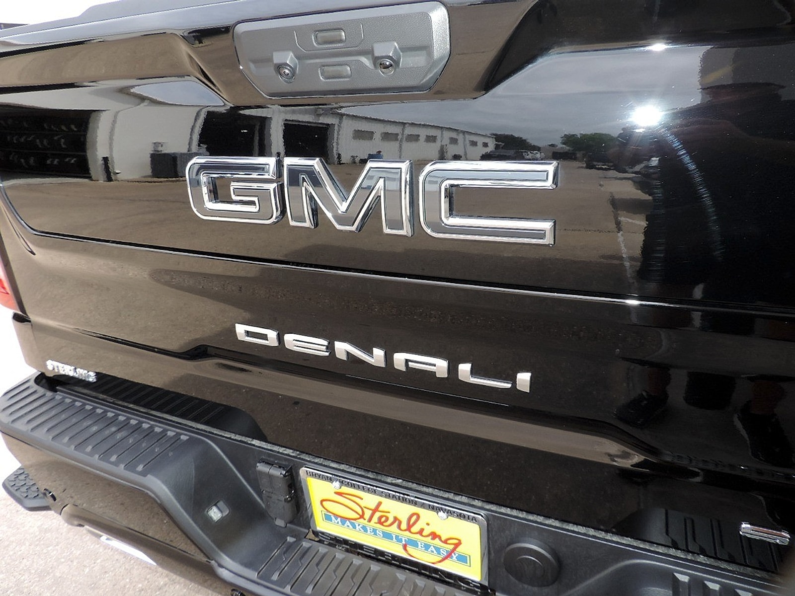 2026 GMC Sierra 1500 Denali Ultimate - Photo 14