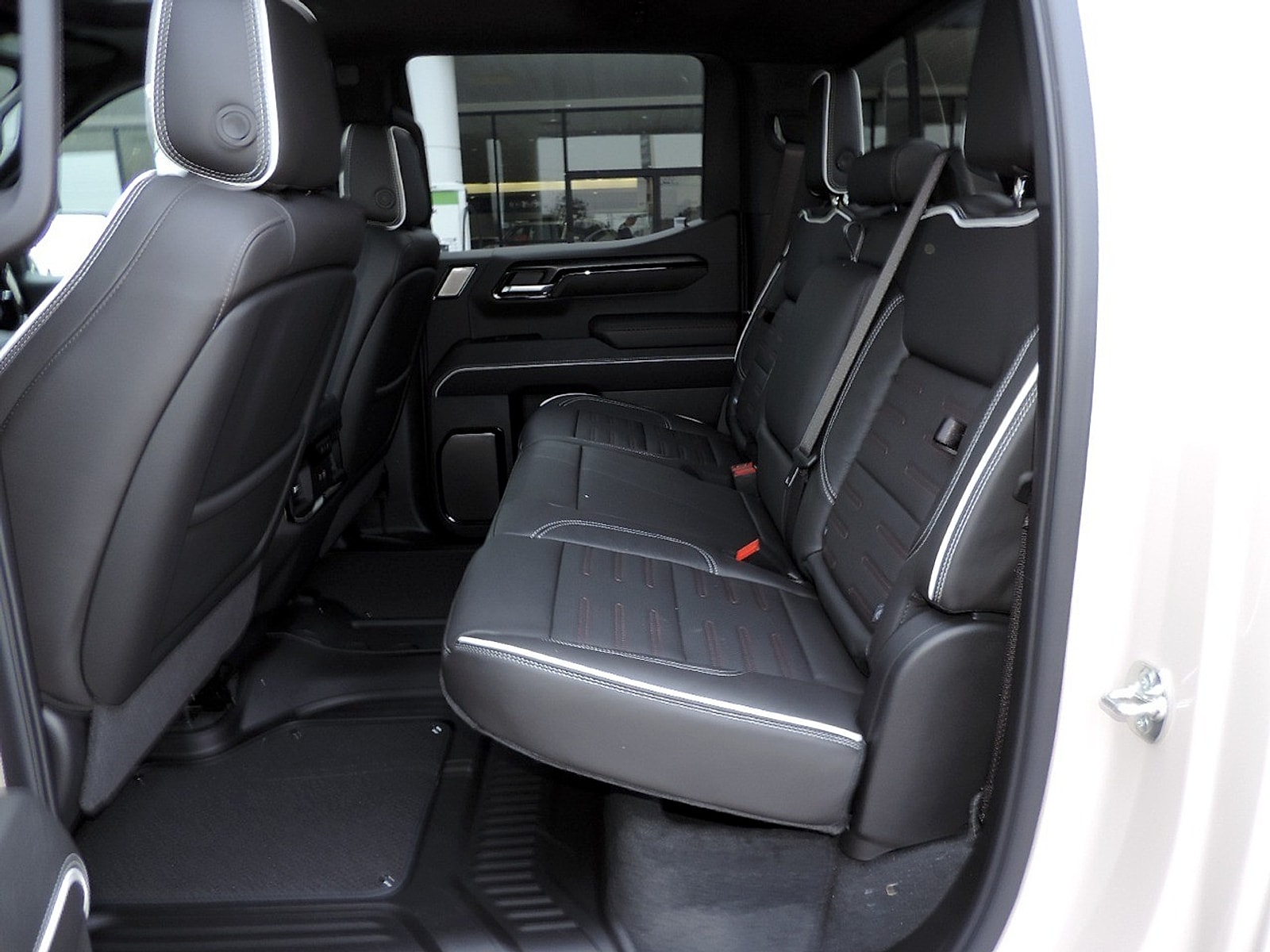 2026 GMC Sierra 1500 AT4X - Photo 21