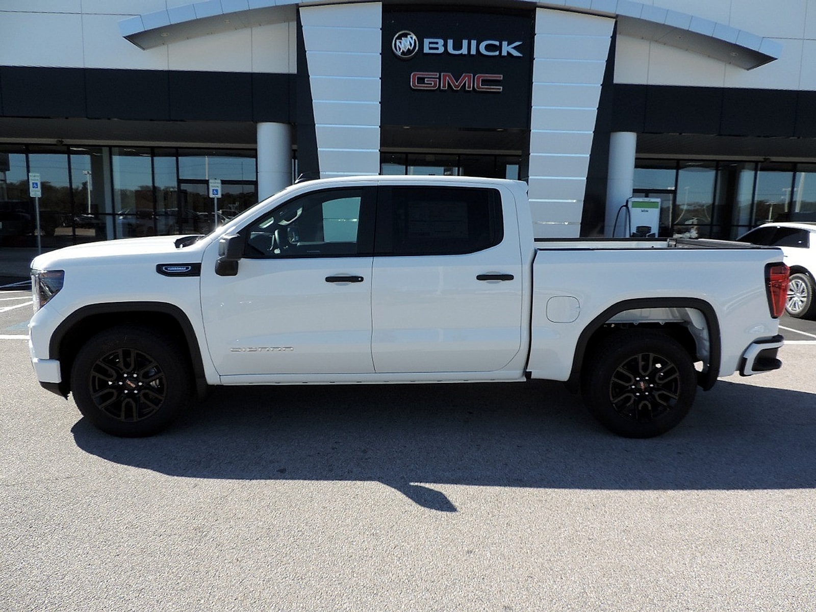 2026 GMC Sierra 1500 Pro - Photo 8