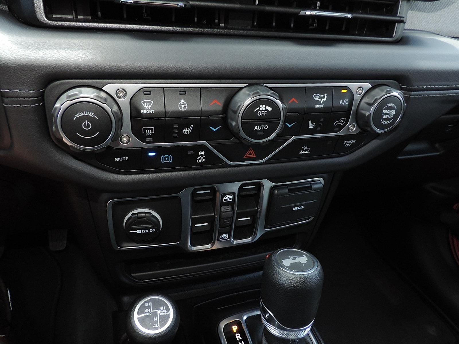 2025 Jeep Wrangler 4xe Sahara 4XE - Photo 20