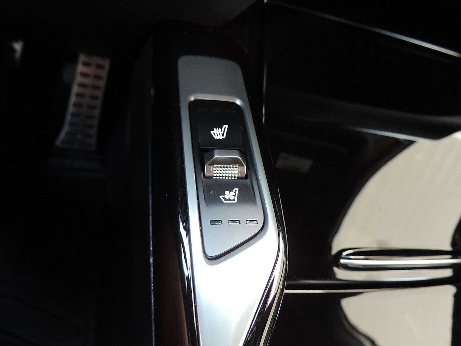 2025 Kia Sorento SX Prestige Hybrid - Photo 24