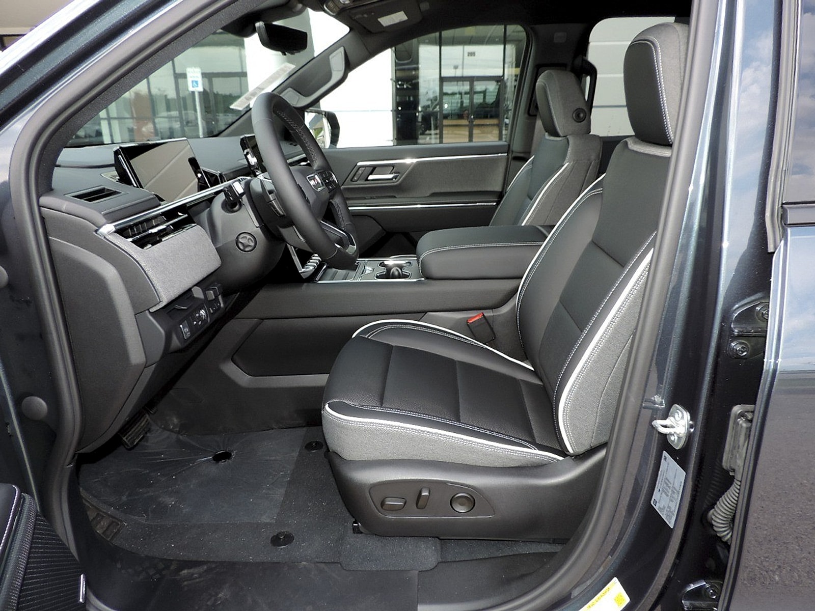 2026 GMC Sierra EV Elevation - Photo 16