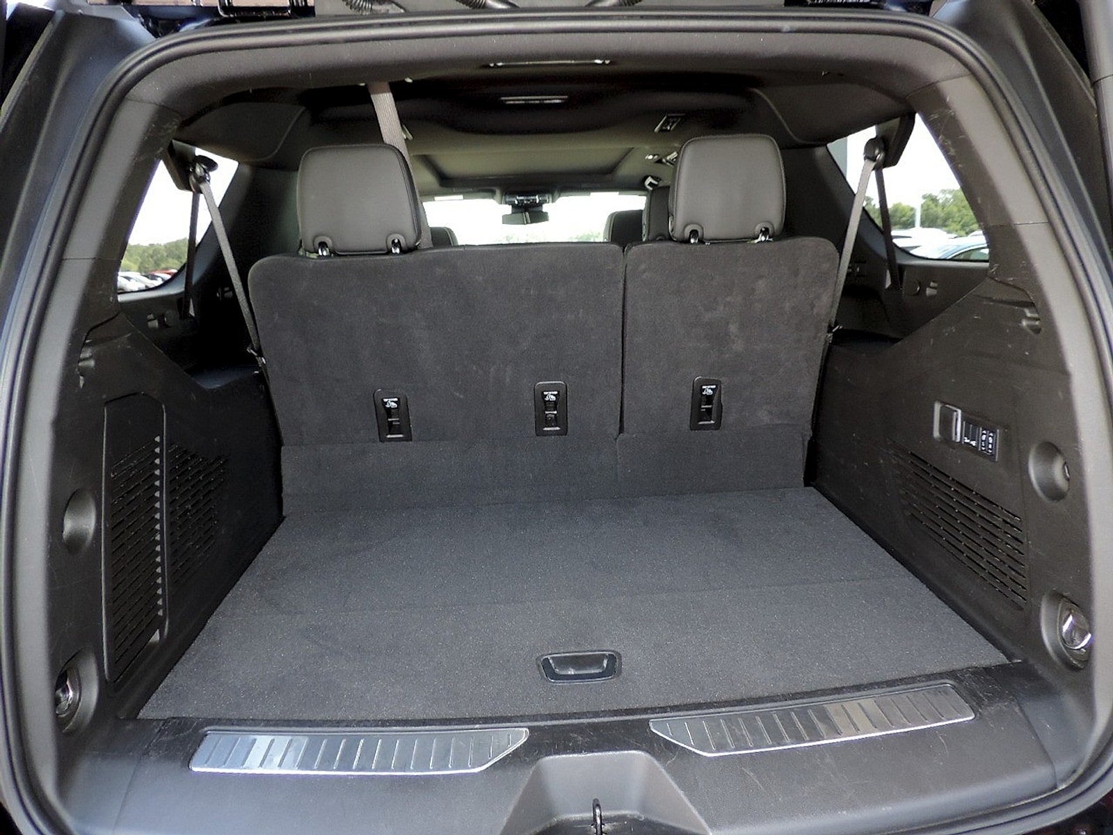 2026 Chevrolet Suburban Premier - Photo 20