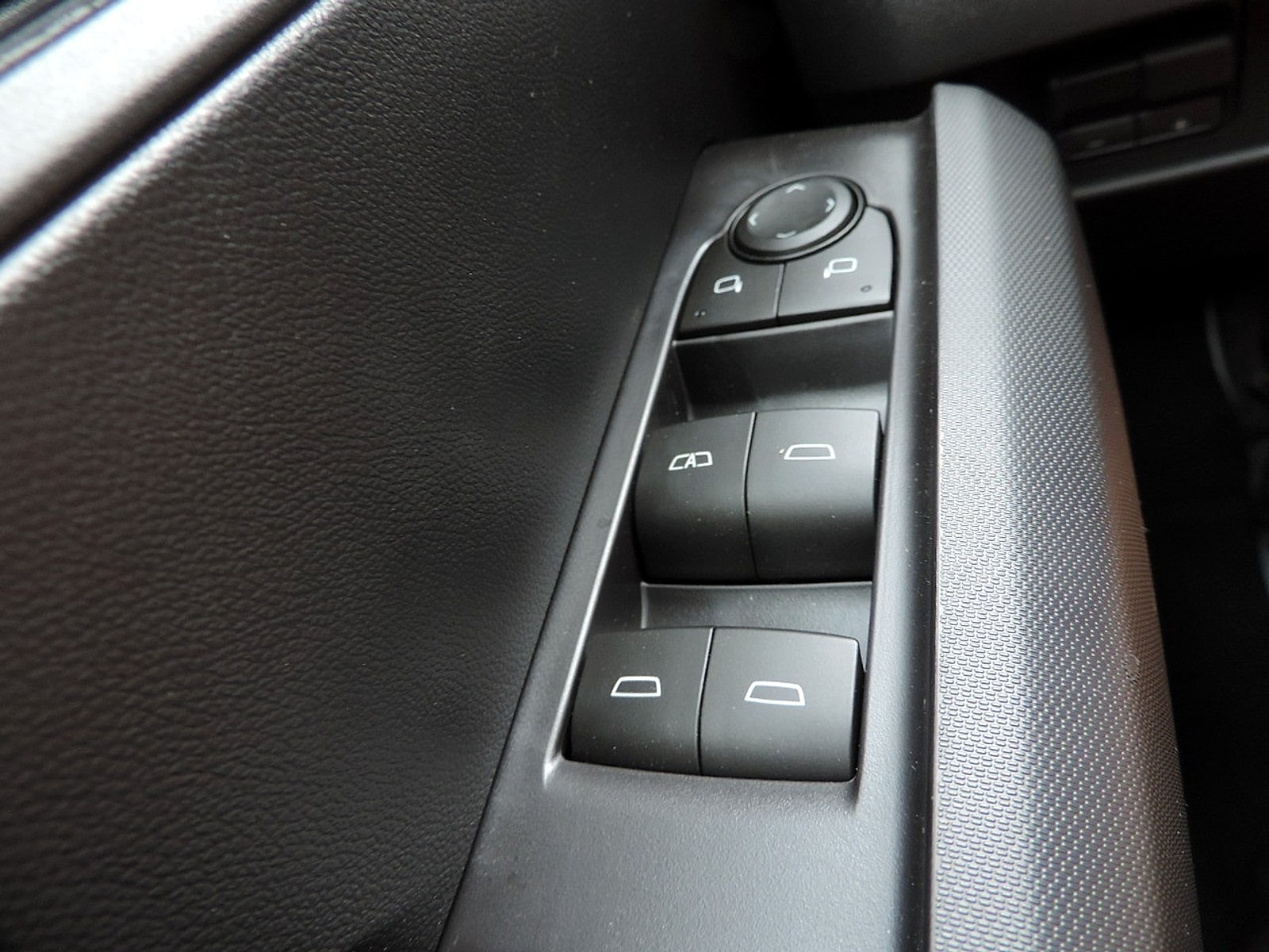 2026 GMC Canyon Elevation - Photo 19