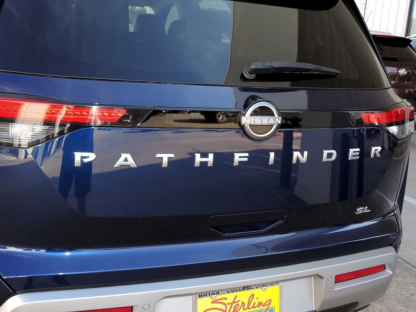2025 Nissan Pathfinder SL - Photo 16