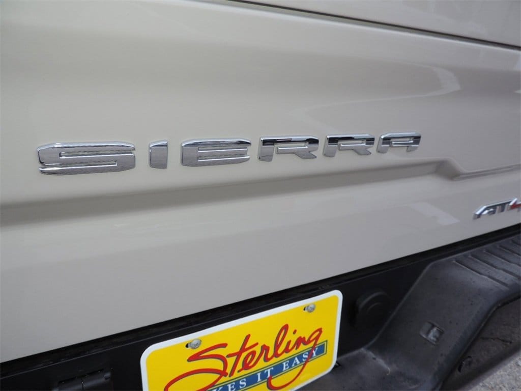 2026 GMC Sierra 1500 AT4X - Photo 13