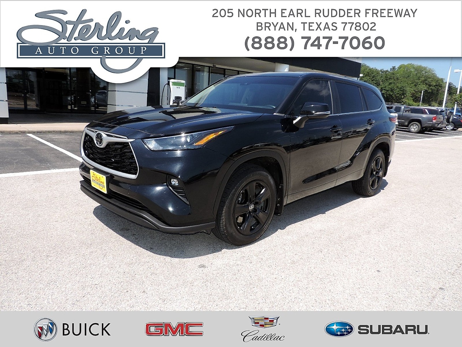 Used 2023 Toyota Highlander LE