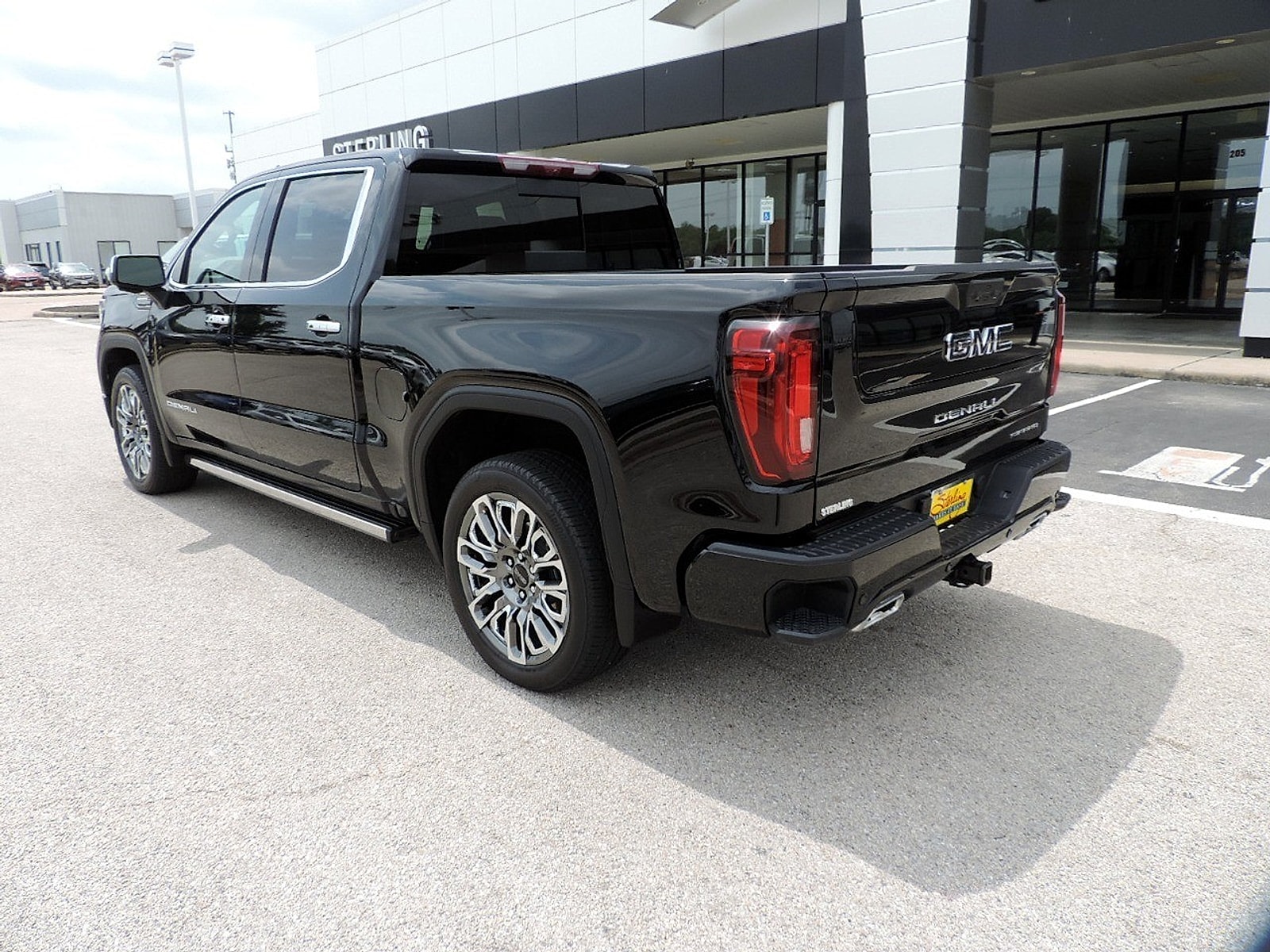 2026 GMC Sierra 1500 Denali Ultimate - Photo 7