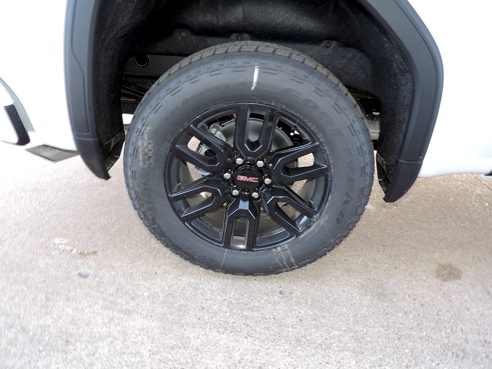 2026 GMC Sierra 1500 Pro - Photo 9