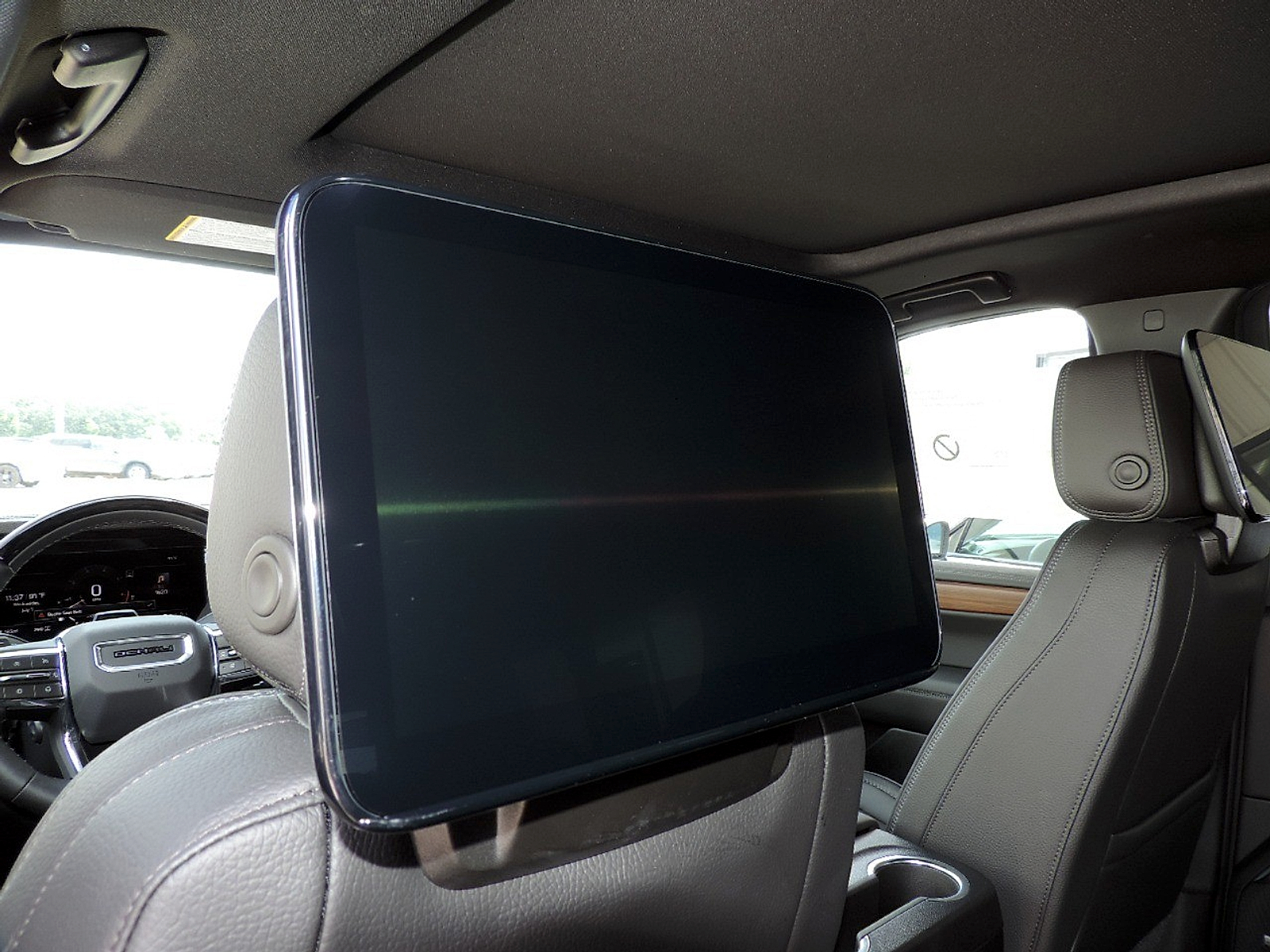 2026 GMC Yukon XL Denali - Photo 21