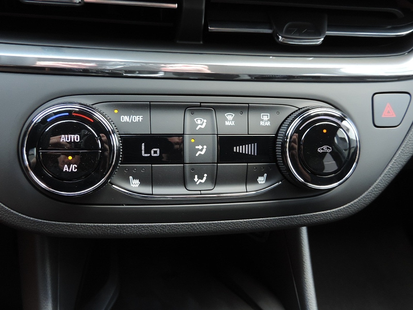 2026 Buick Envista Preferred - Photo 17
