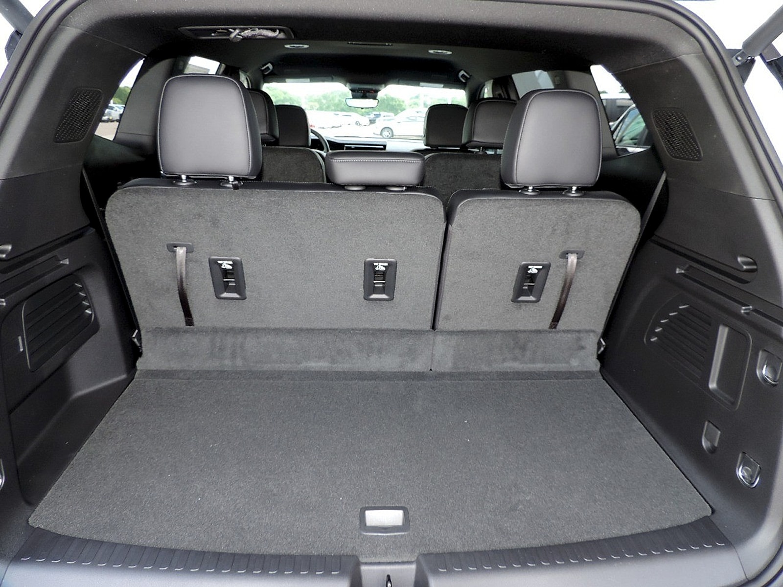 2026 GMC Acadia Elevation - Photo 17