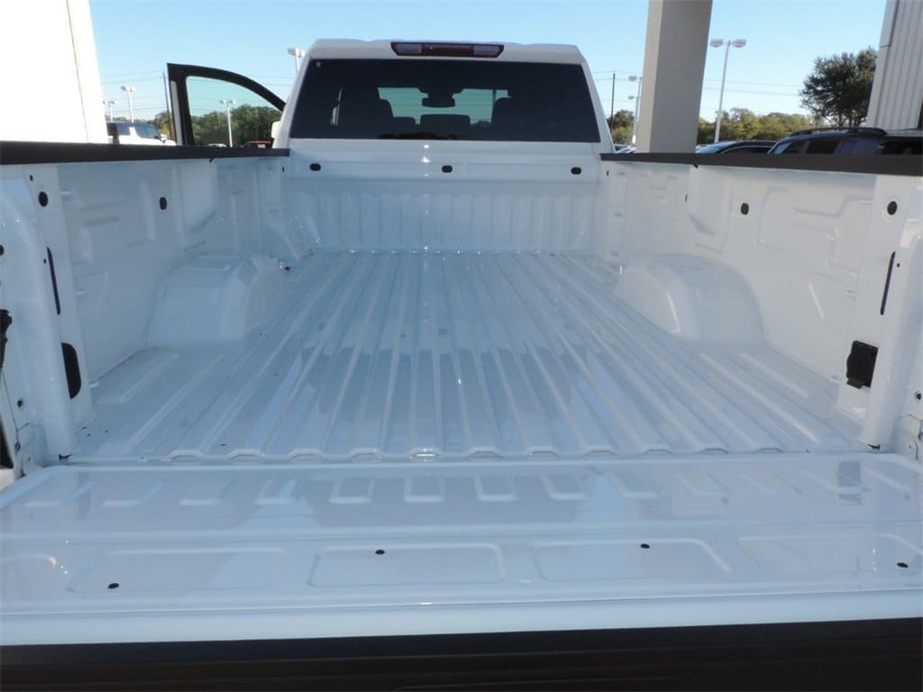 2026 GMC Sierra 3500HD Pro - Photo 11