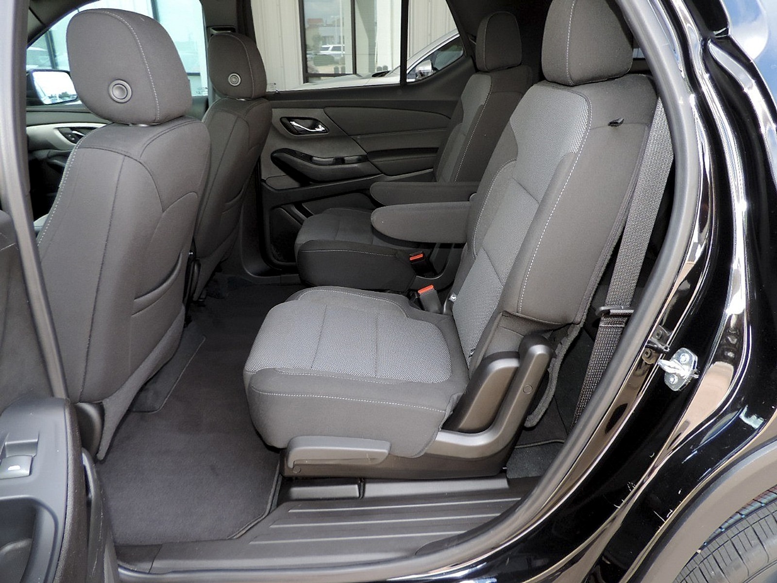 2022 Chevrolet Traverse 1LT - Photo 18