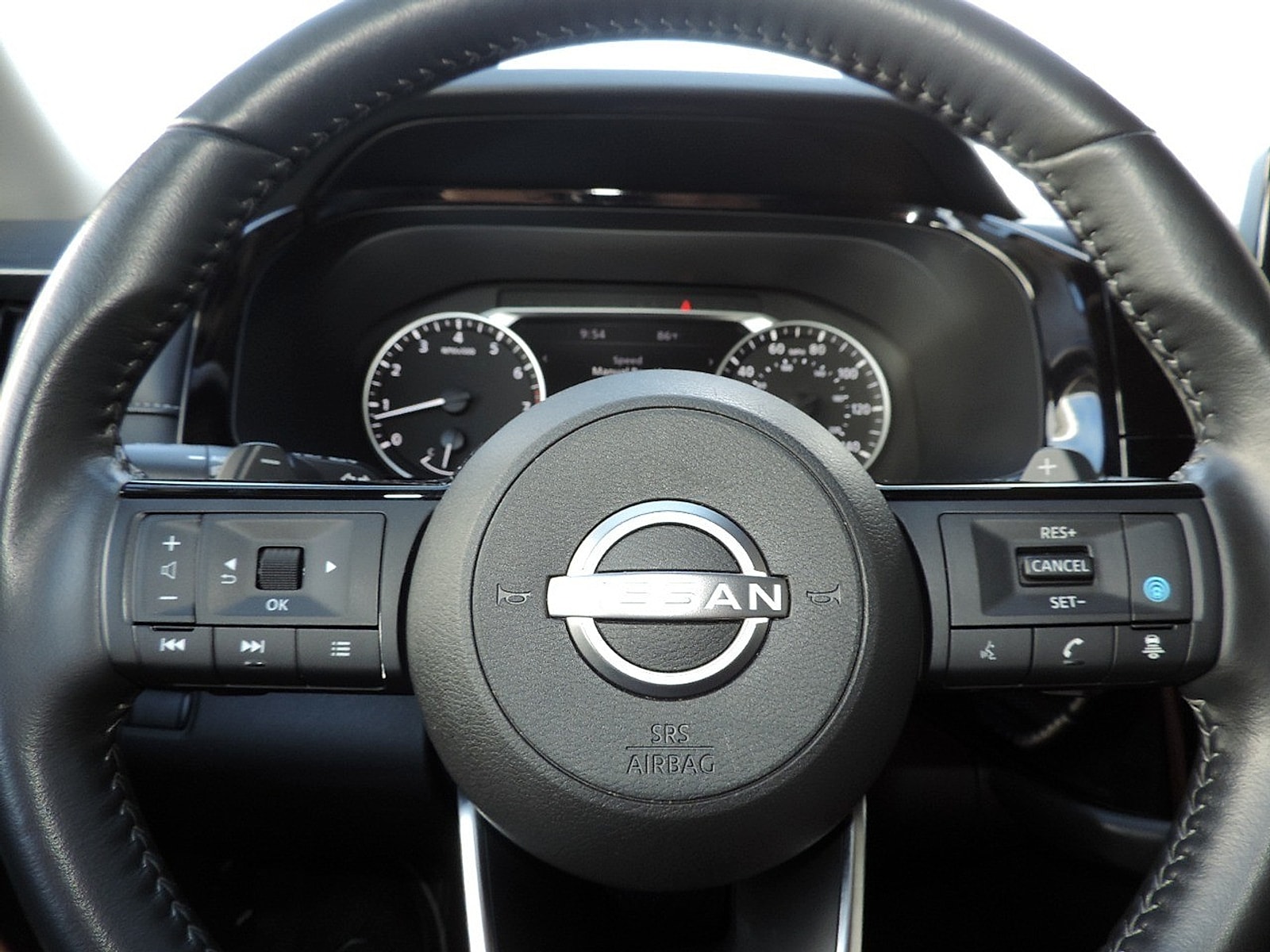 2025 Nissan Pathfinder SL - Photo 24