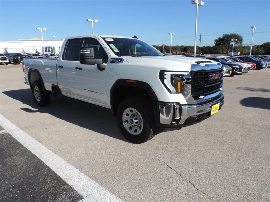 2026 GMC Sierra 3500HD Pro - Photo 3