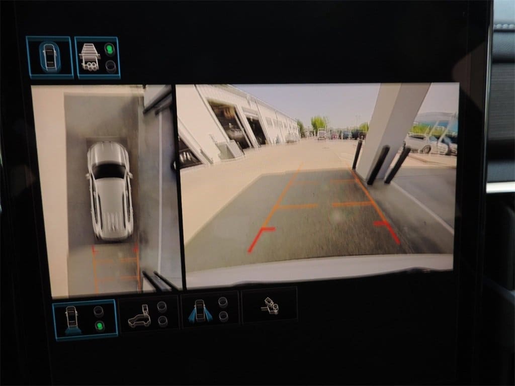 2026 GMC Acadia Denali - Photo 25